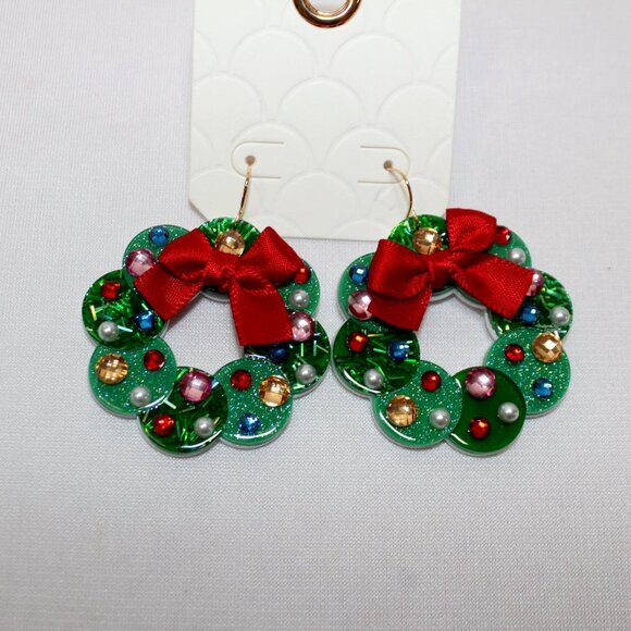 Glitter Resin Holiday Wreath with Multicolor Rhinestones and Red Bow - Picture 3 of 9